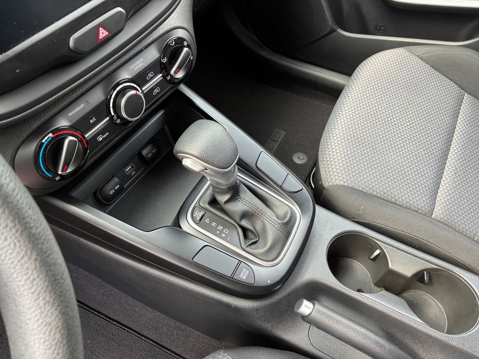 Used 2025 Kia Soul LX w/ LX Technology Package image 34