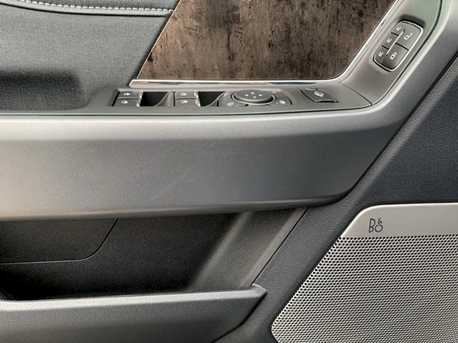 New 2024 Ford F250 Lariat w/ Lariat Ultimate Package image 14