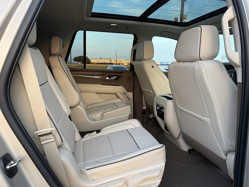 Used 2022 GMC Yukon Denali image 11