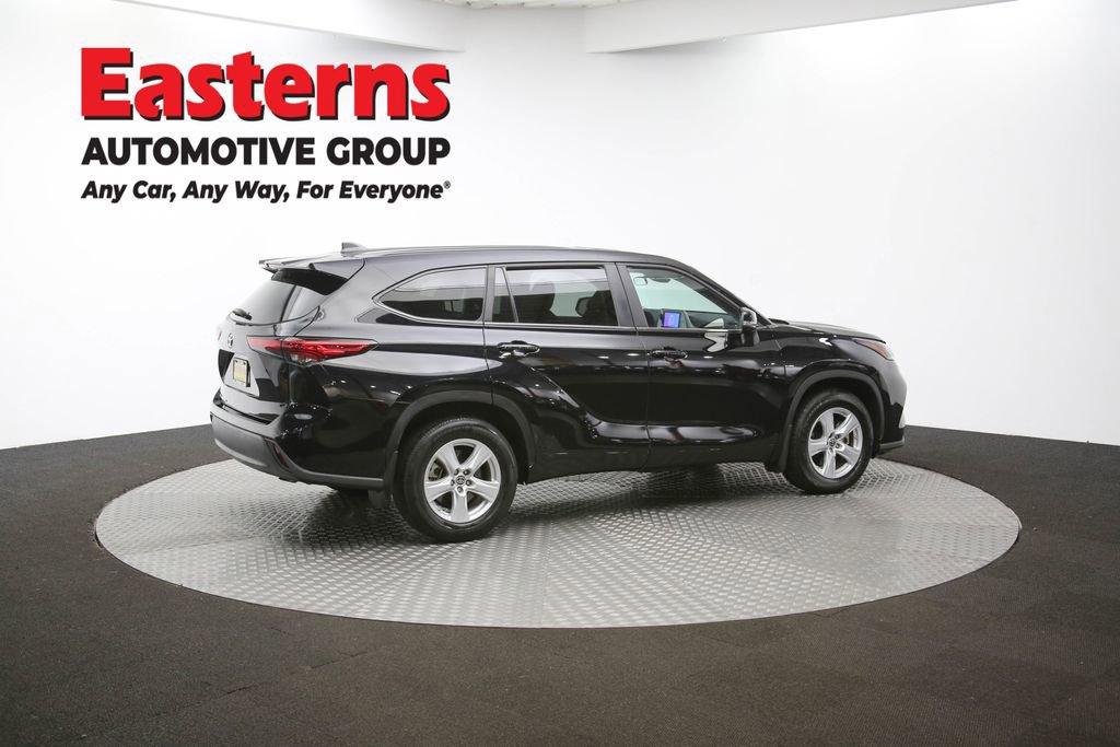 Used 2023 Toyota Highlander L image 42