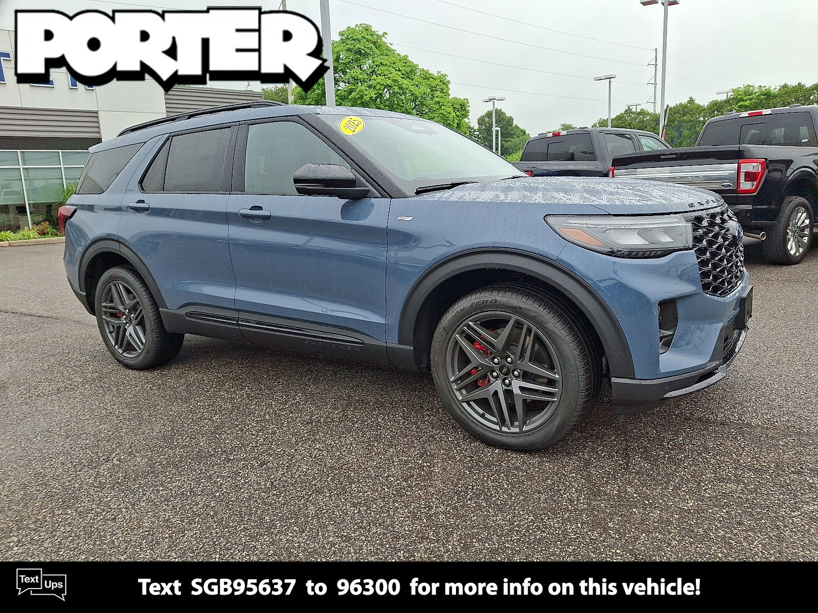 New 2025 Ford Explorer ST-Line w/ Premium Package