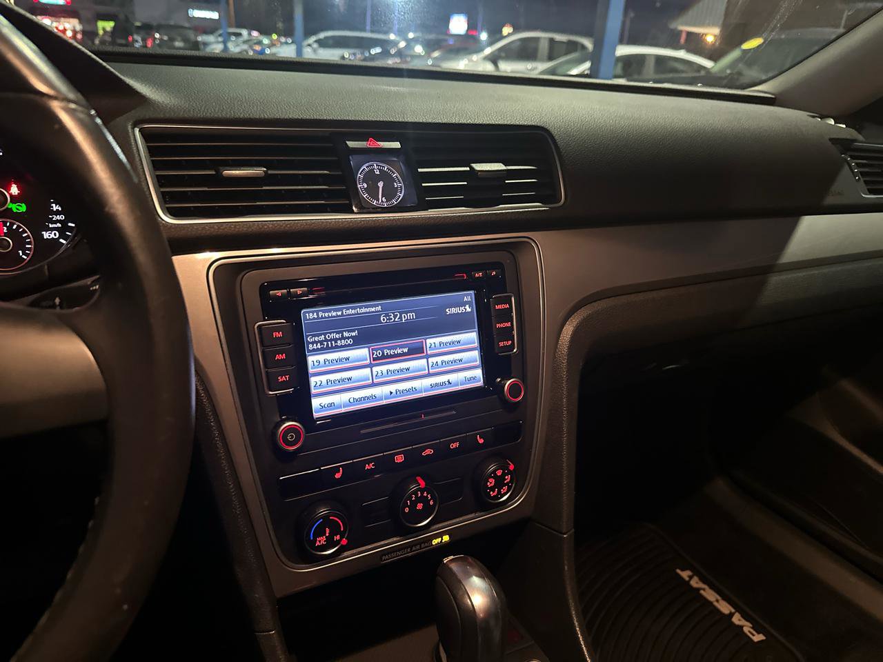 Used 2015 Volkswagen Passat 1.8T Limited Edition image 12