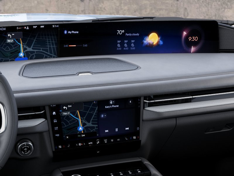 New 2027 Lincoln Navigator Premiere AWD/4WD image 14