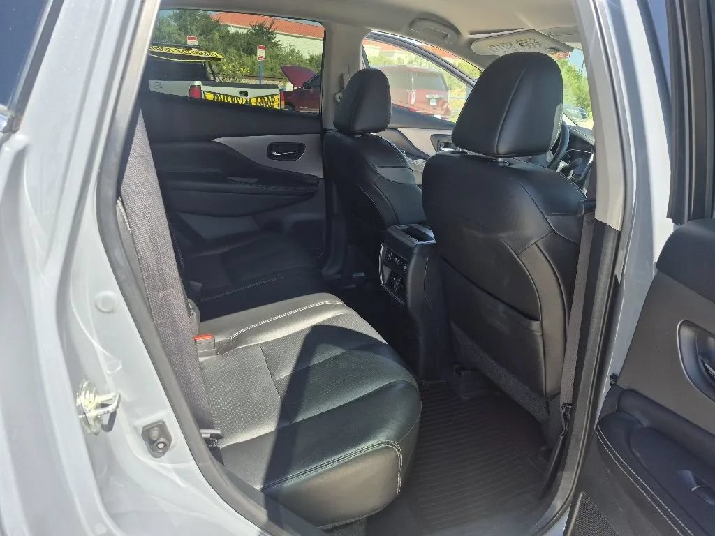 Used 2023 Nissan Murano SL w/ Cargo Package FWD image 19