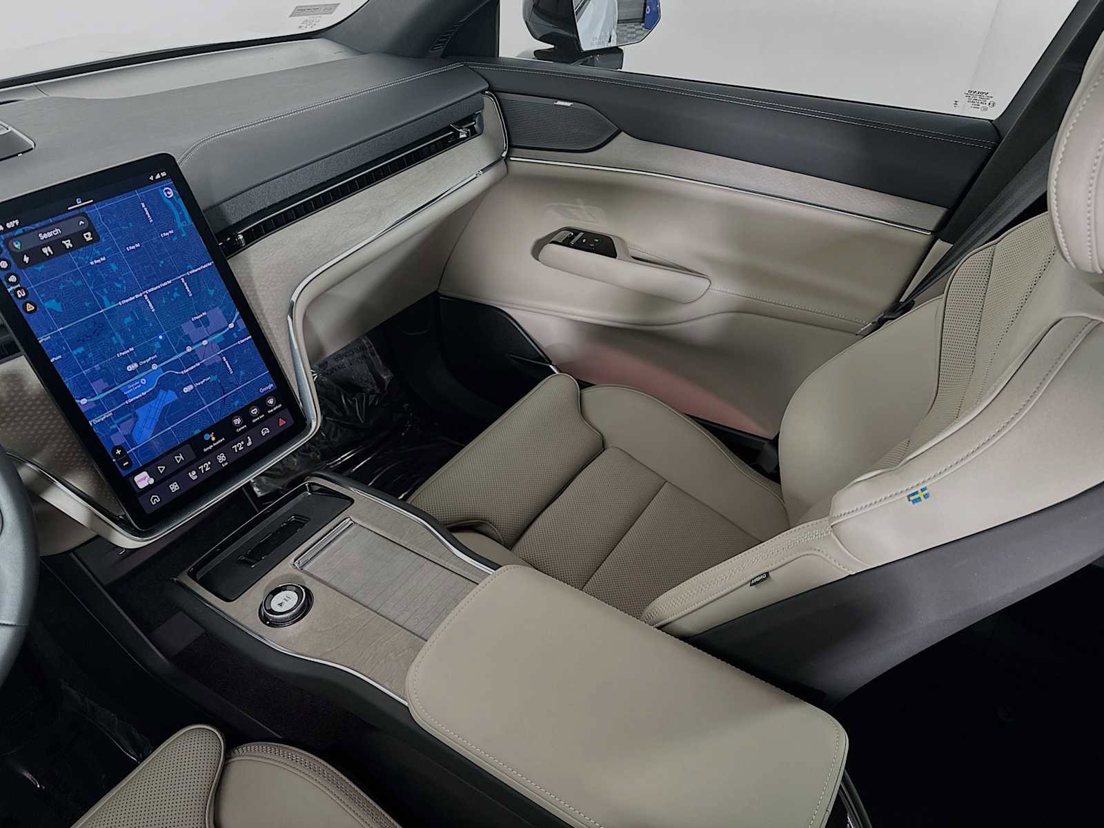 Used 2025 Volvo EX90 Plus image 21