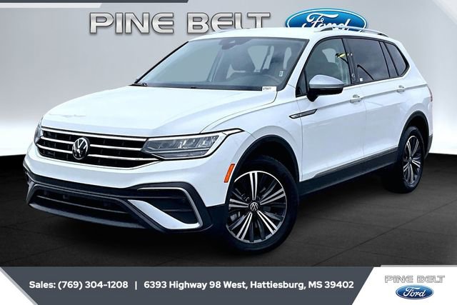 Used 2024 Volkswagen Tiguan Wolfsburg Edition image 10