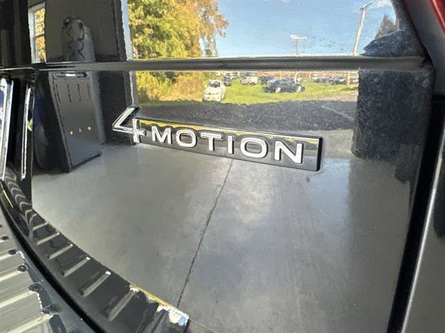 Certified 2022 Volkswagen Tiguan SE image 15