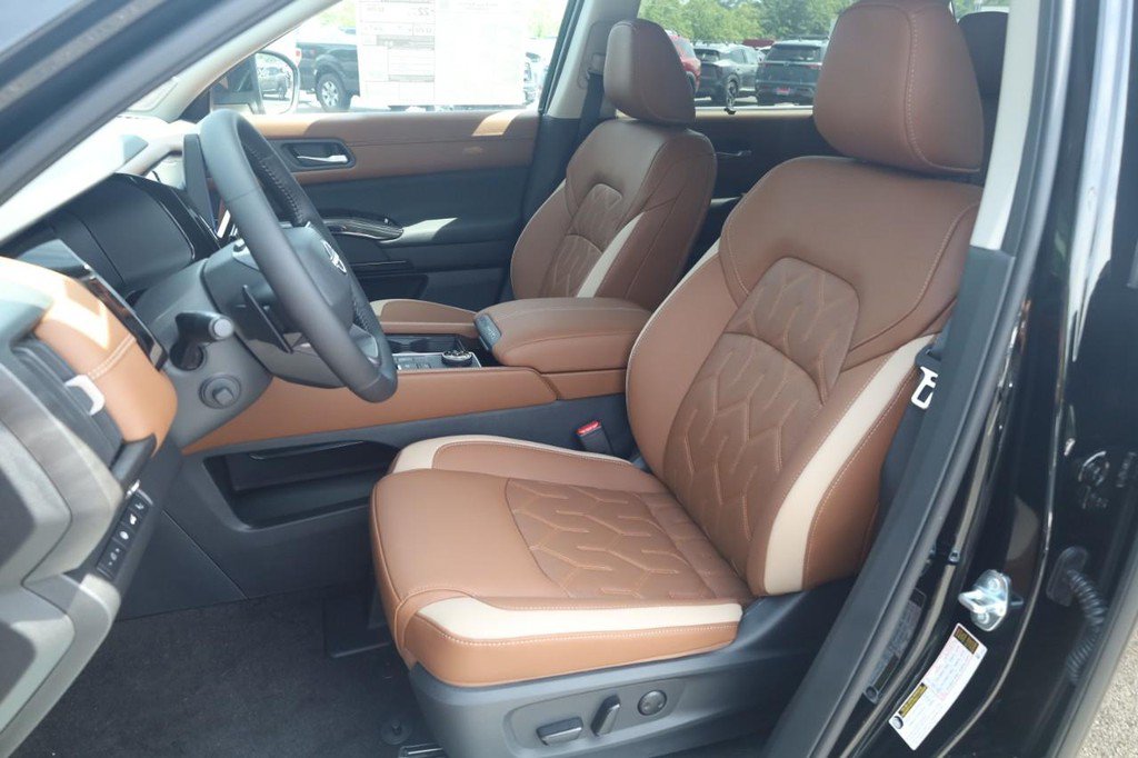 New 2026 Nissan Pathfinder Platinum AWD/4WD image 20