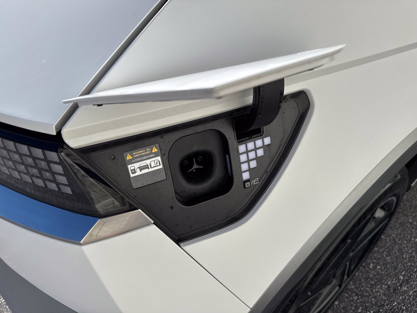 Used 2025 Hyundai Ioniq 5 Limited AWD/4WD image 10