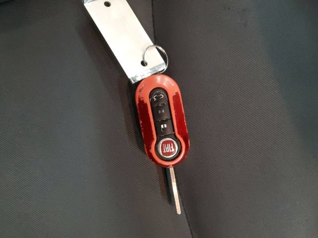 Used 2015 FIAT 500 Pop FWD image 30