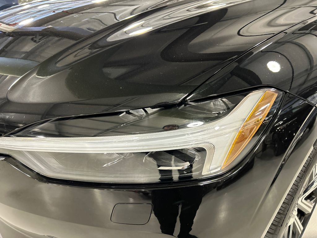 Certified 2023 Volvo XC60 B6 Ultimate image 8