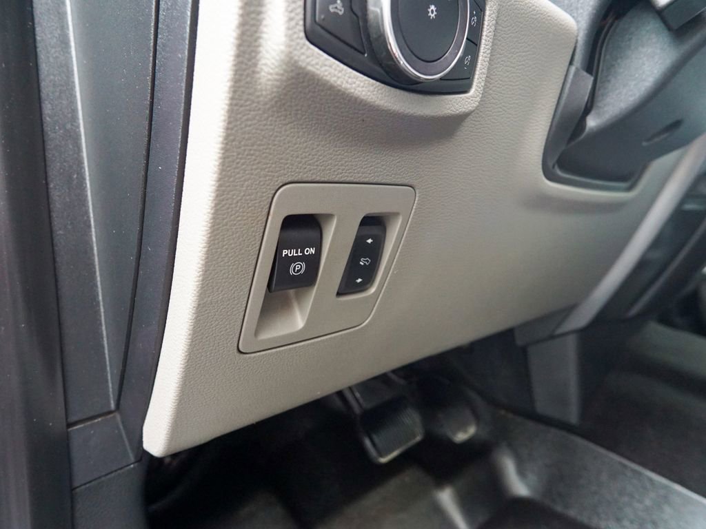 Used 2018 Ford F150 XLT w/ Equipment Group 302A Luxury AWD/4WD image 19