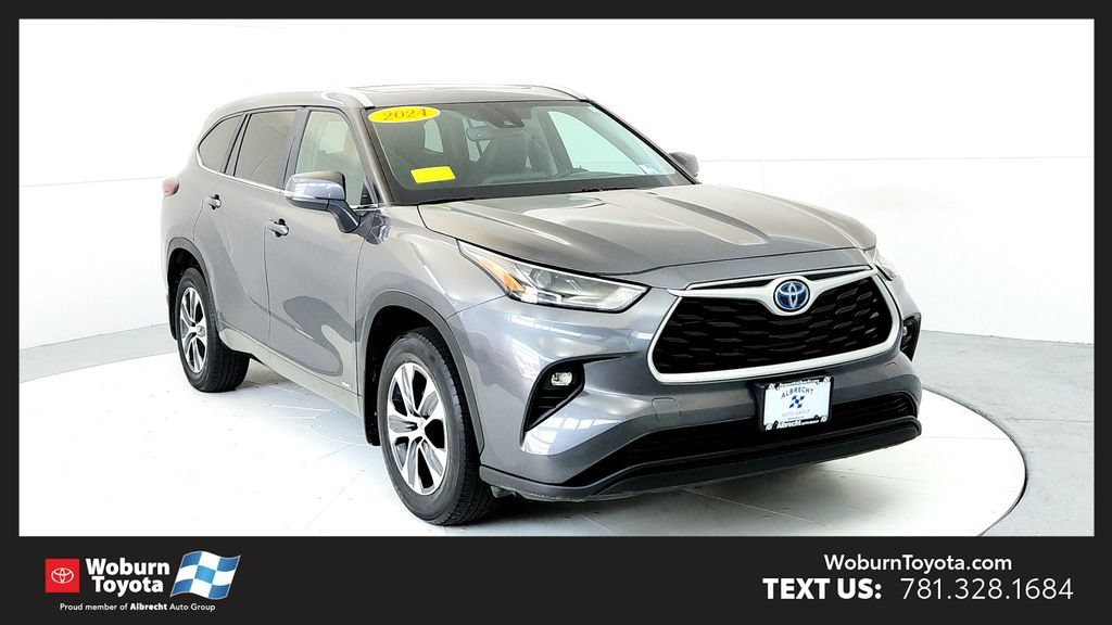 Used 2024 Toyota Highlander XLE