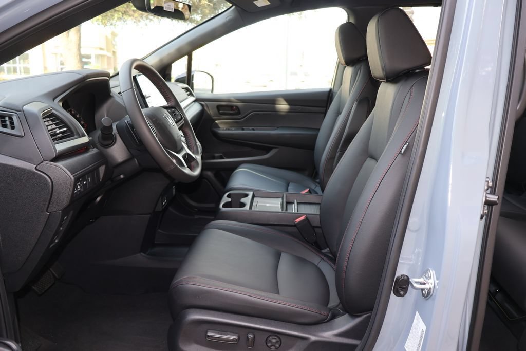New 2026 Honda Odyssey Sport-L image 9