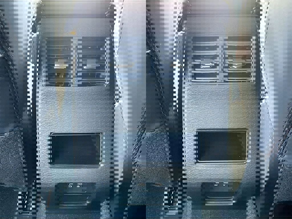 New 2026 Mitsubishi Outlander SE image 28