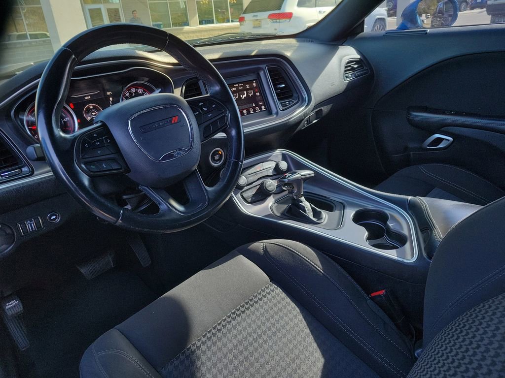 Used 2020 Dodge Challenger SXT image 11