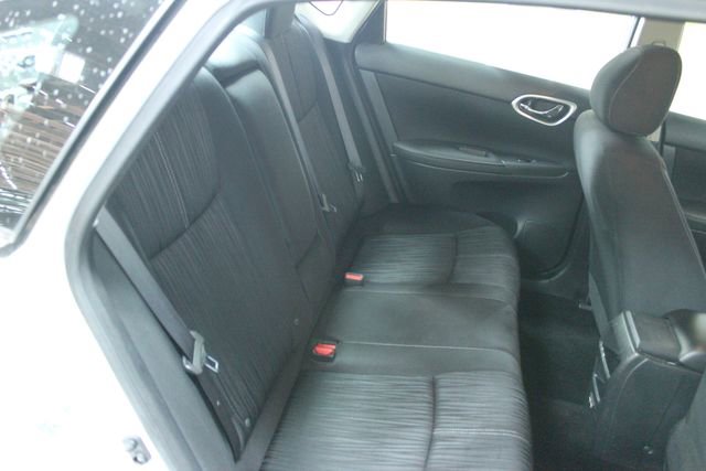 Used 2018 Nissan Sentra SV image 9