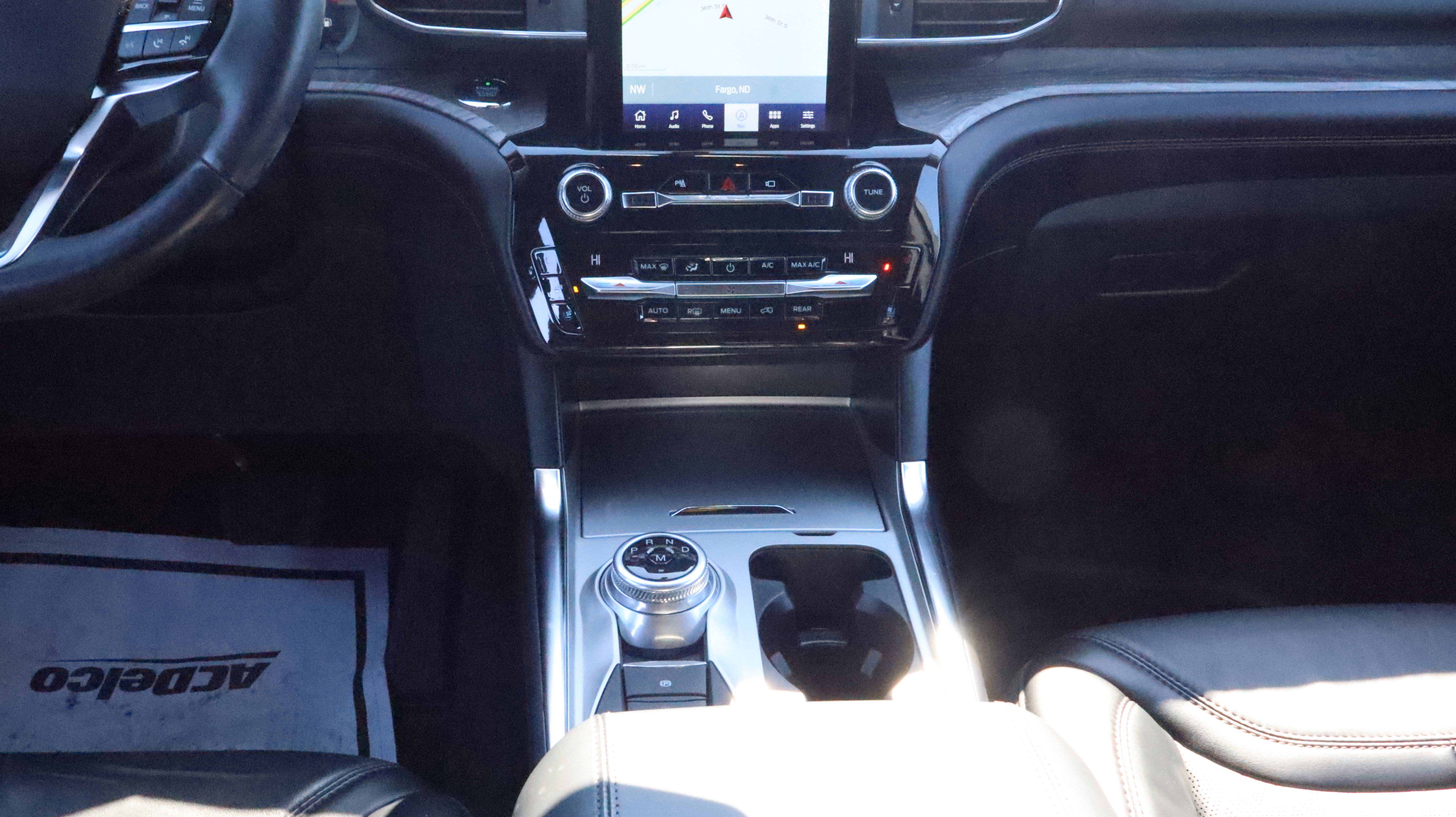 Used 2021 Ford Explorer Platinum w/ Equipment Group 601A image 11