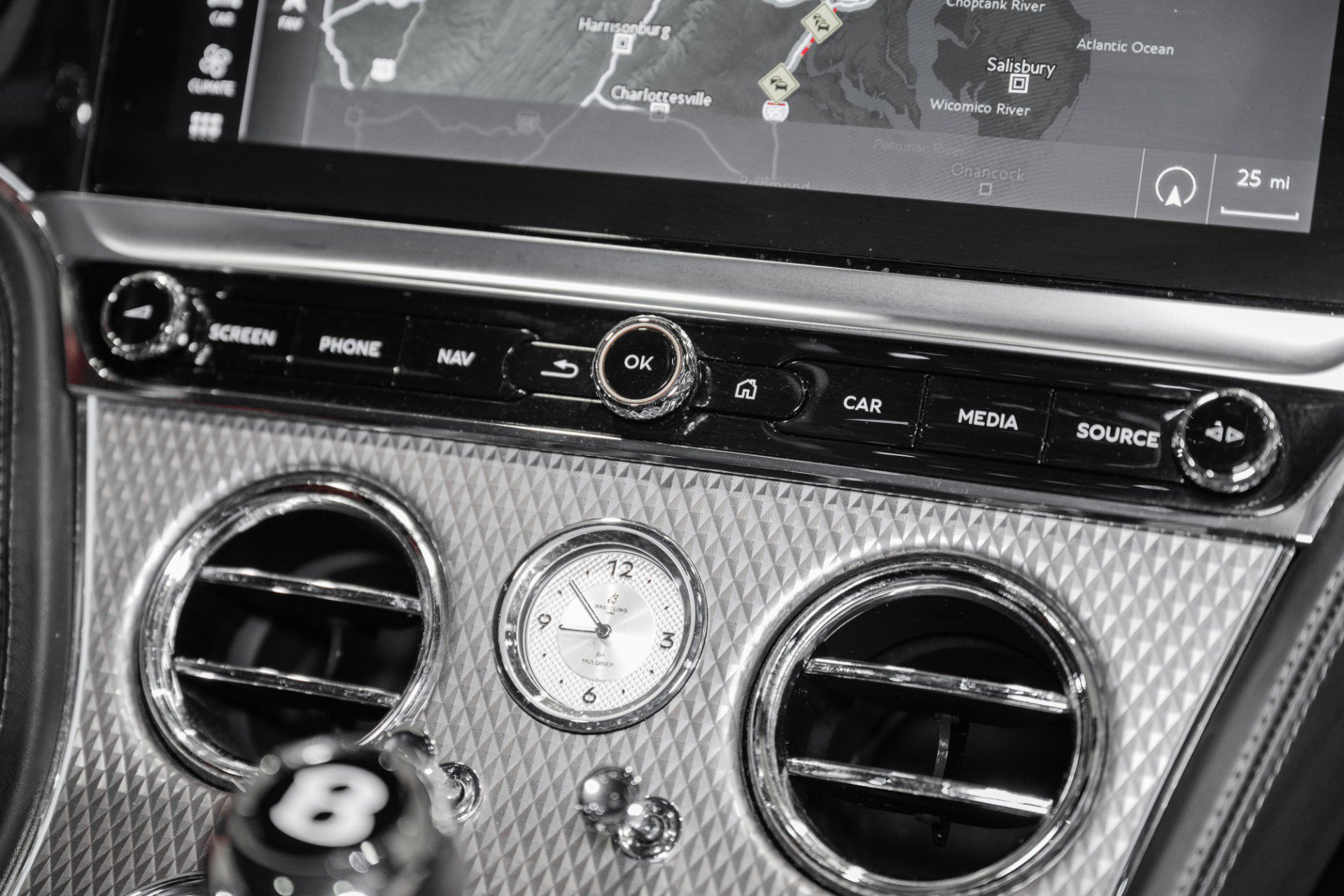 Used 2022 Bentley Continental GT AWD/4WD image 31
