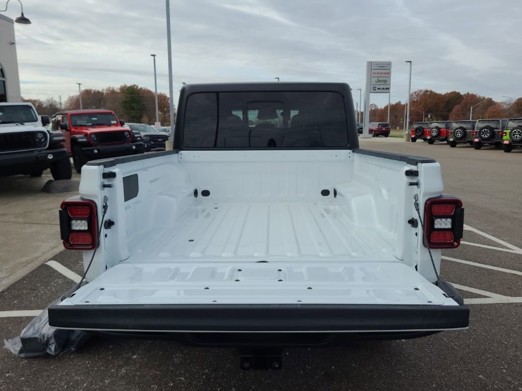 New 2026 Jeep Gladiator Willys image 27