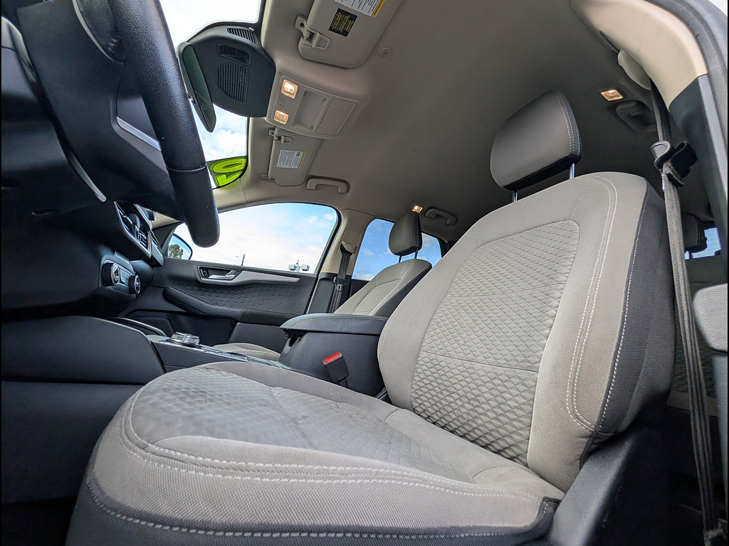 Certified 2020 Ford Escape SE Sport AWD/4WD image 28