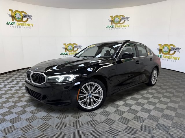 Used 2024 BMW 330e xDrive image 4