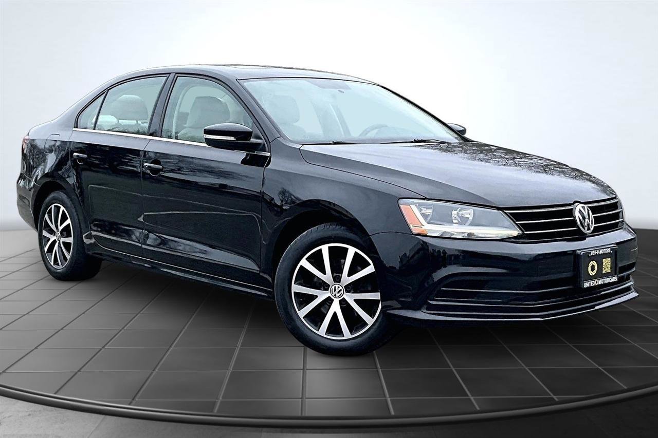Used 2017 Volkswagen Jetta SE image 3