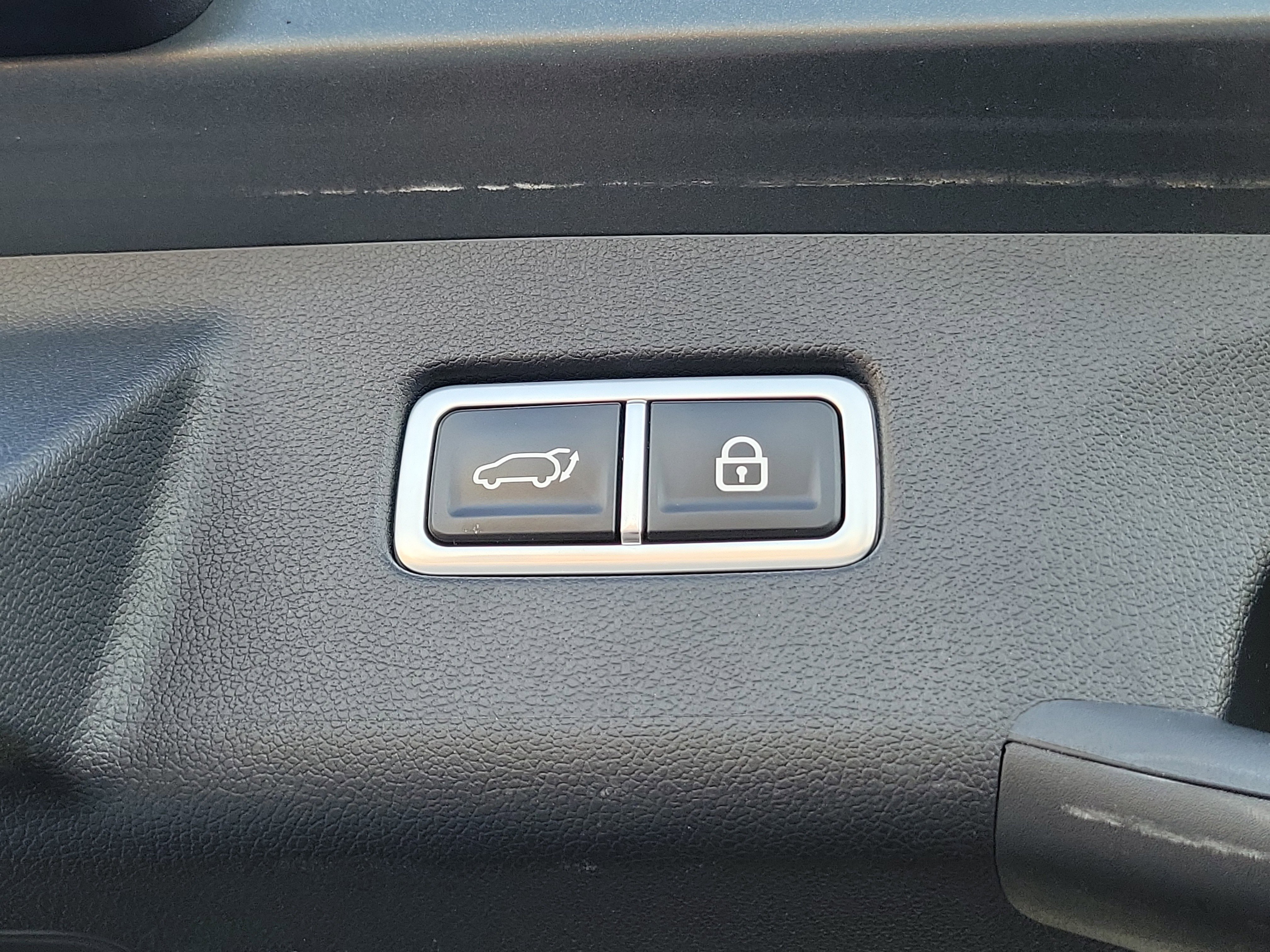 Used 2023 Kia Sorento SX Prestige image 13