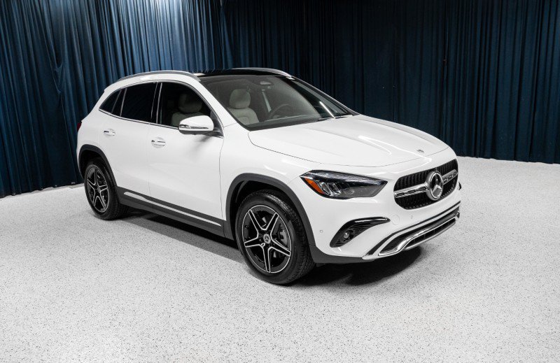 New 2026 Mercedes-Benz GLA 250 image 3