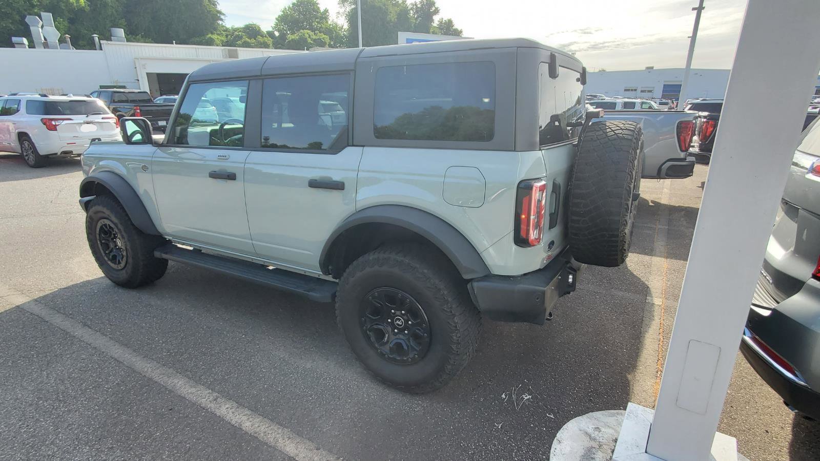 Used 2023 Ford Bronco Wildtrak AWD/4WD image 8