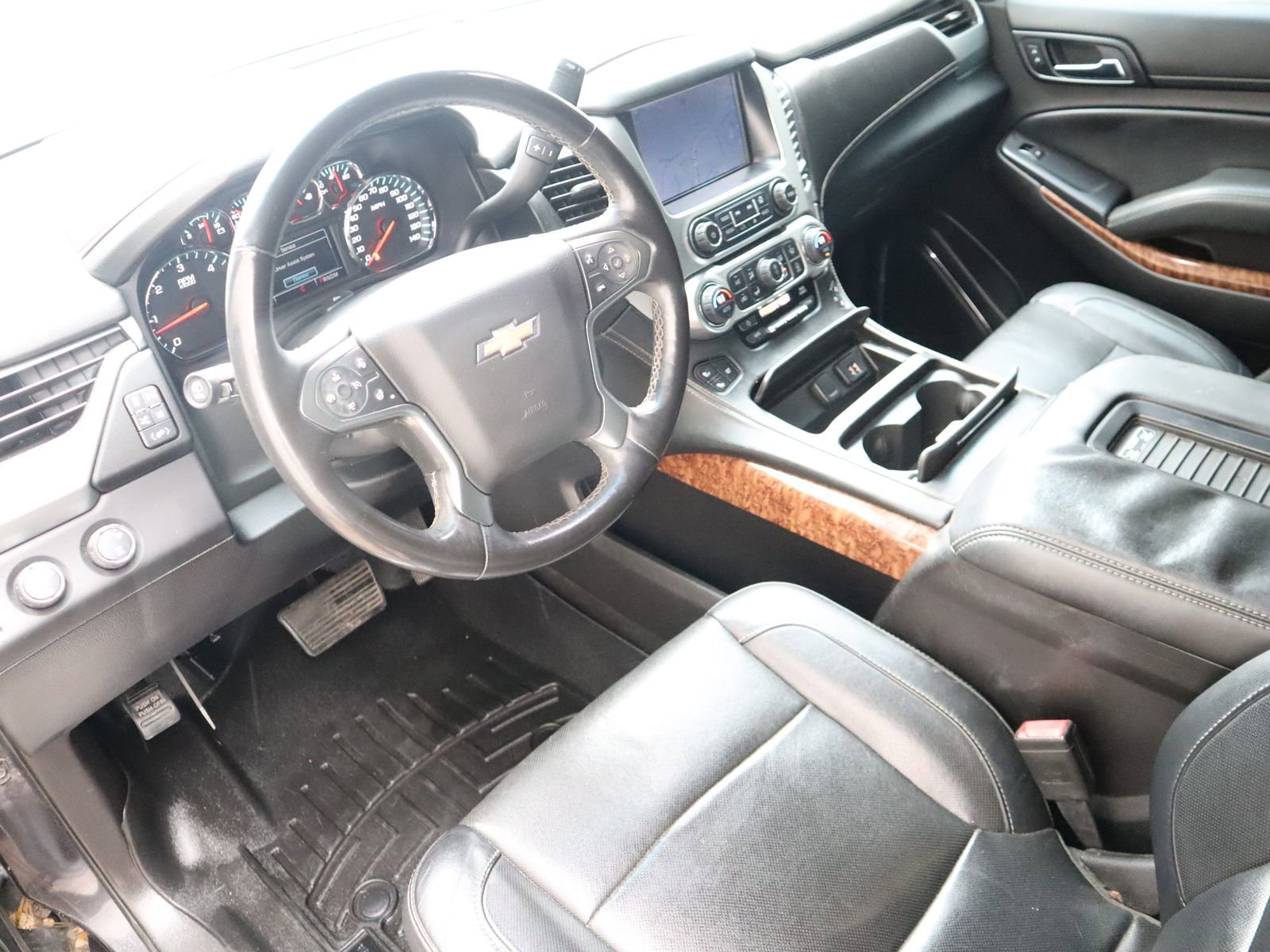 Used 2015 Chevrolet Suburban LTZ AWD/4WD image 30