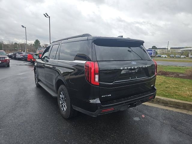 Used 2025 Ford Expedition Max Active image 2