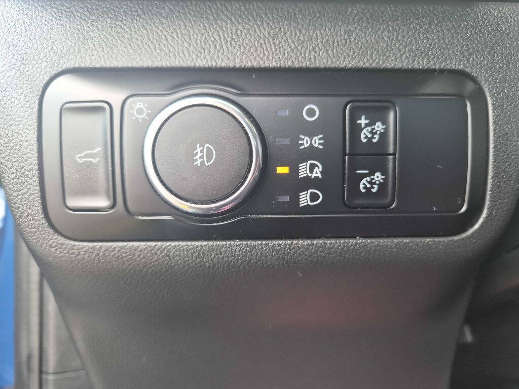 Used 2023 Ford Escape Platinum AWD/4WD image 11