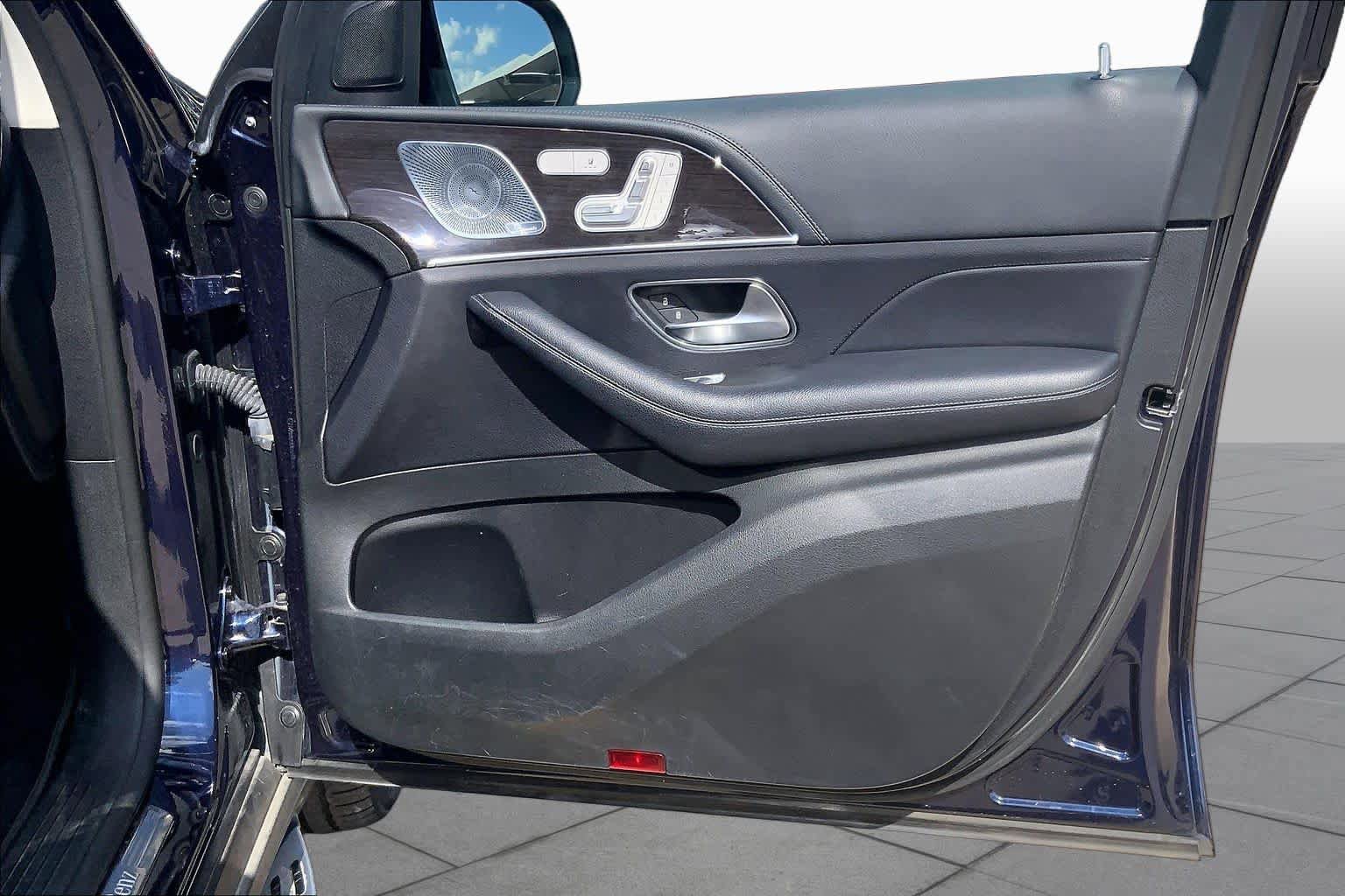 Used 2020 Mercedes-Benz GLS 450 4MATIC image 22