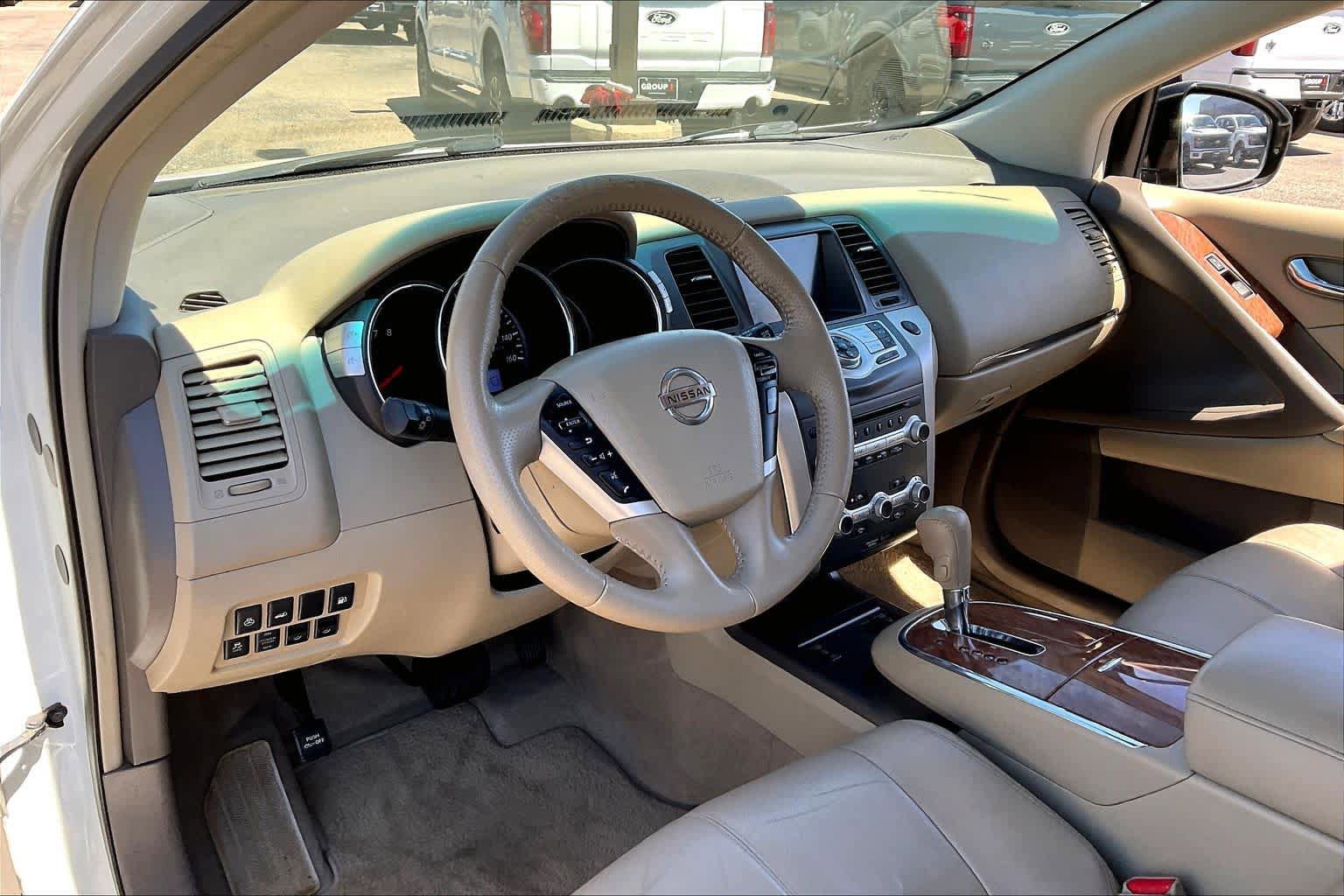 Used 2012 Nissan Murano LE w/ Platinum Pkg FWD image 17