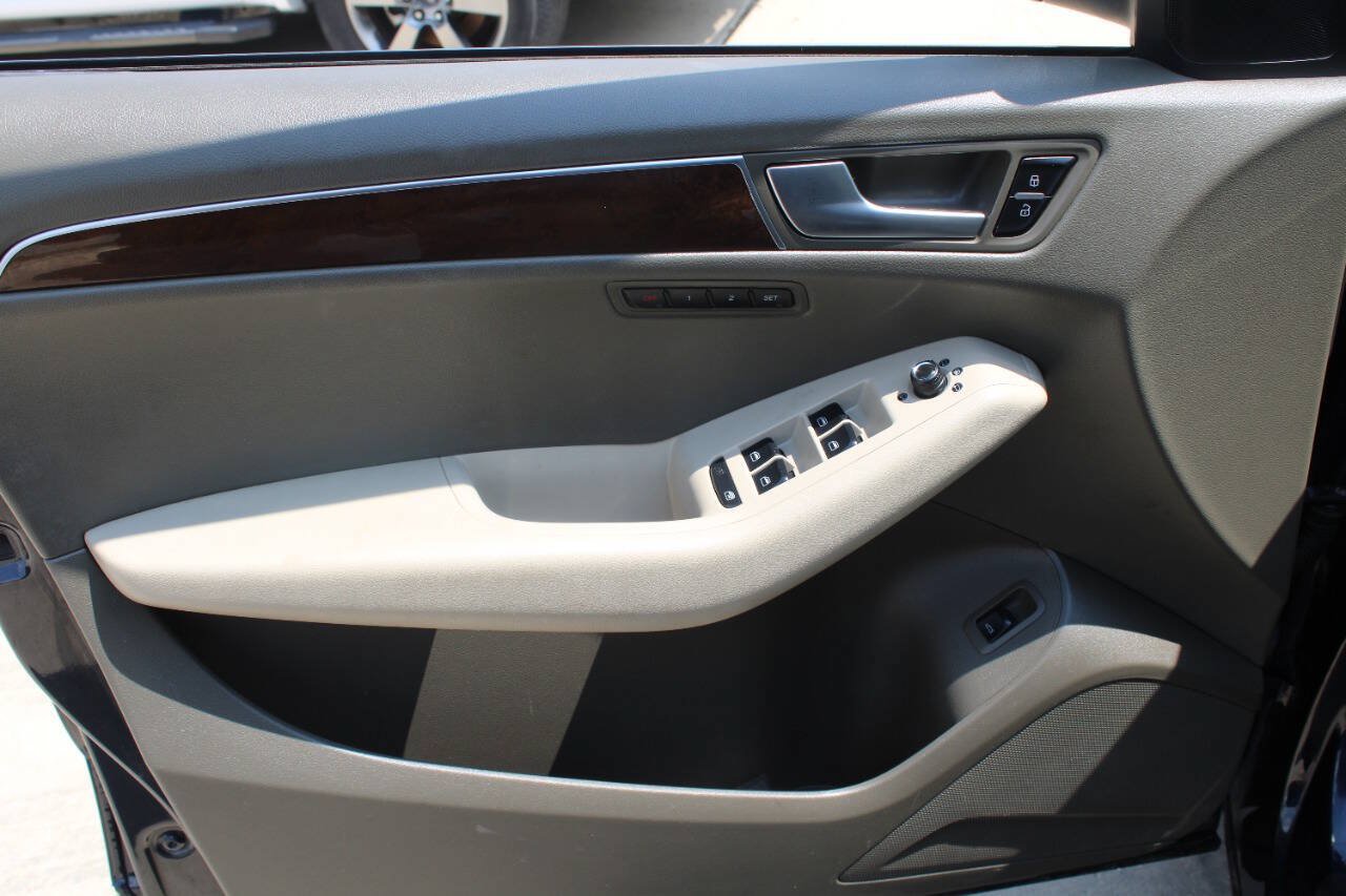 Used 2011 Audi Q5 2.0T Premium Plus AWD/4WD image 18