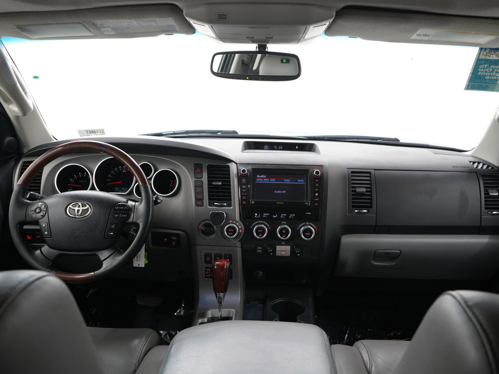 Used 2012 Toyota Sequoia Platinum AWD/4WD image 16