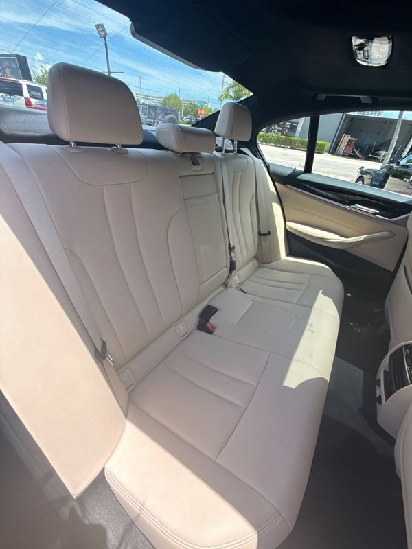 Used 2019 BMW 530i xDrive w/ Convenience Package AWD/4WD image 19