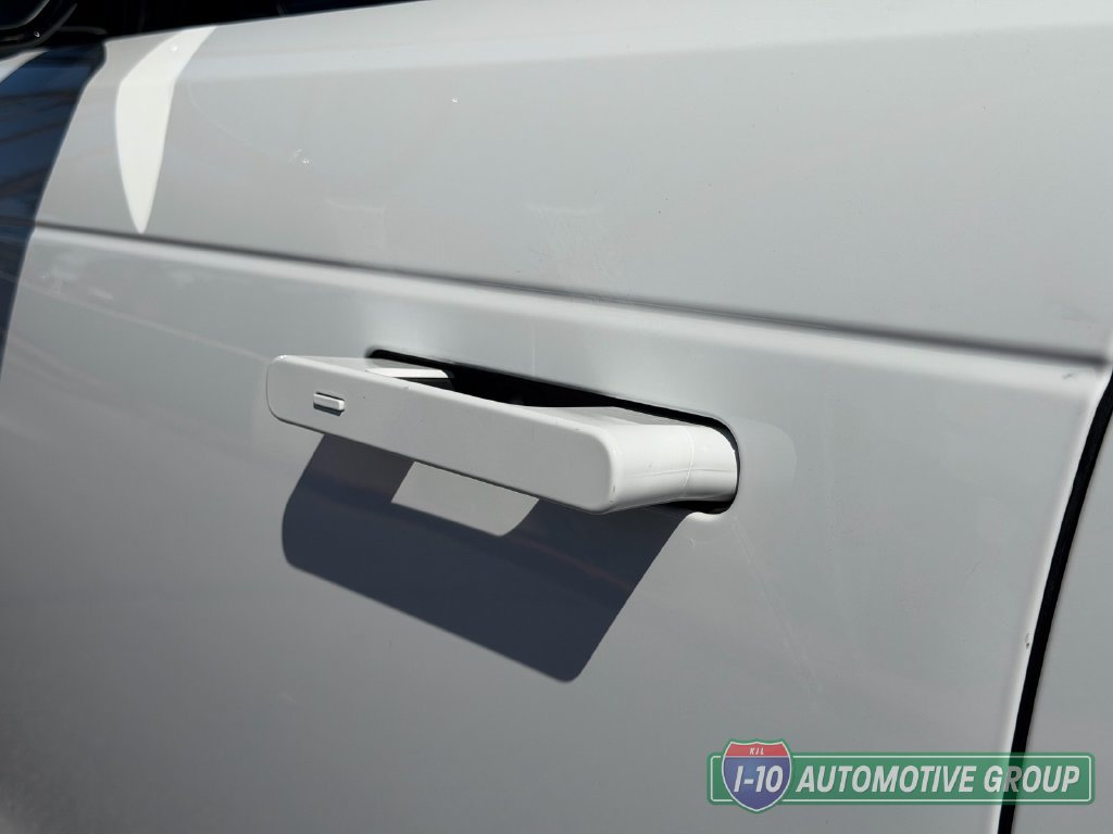 Used 2025 Land Rover Range Rover Sport SE AWD/4WD image 16