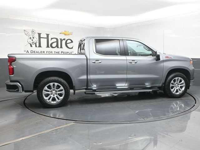 Used 2025 Chevrolet Silverado 1500 LTZ AWD/4WD image 36