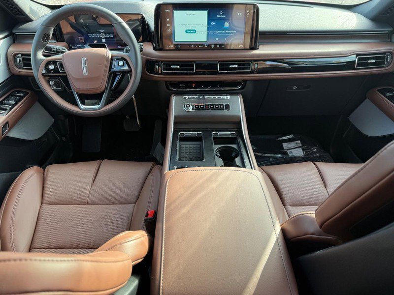 New 2026 Lincoln Aviator Reserve image 8