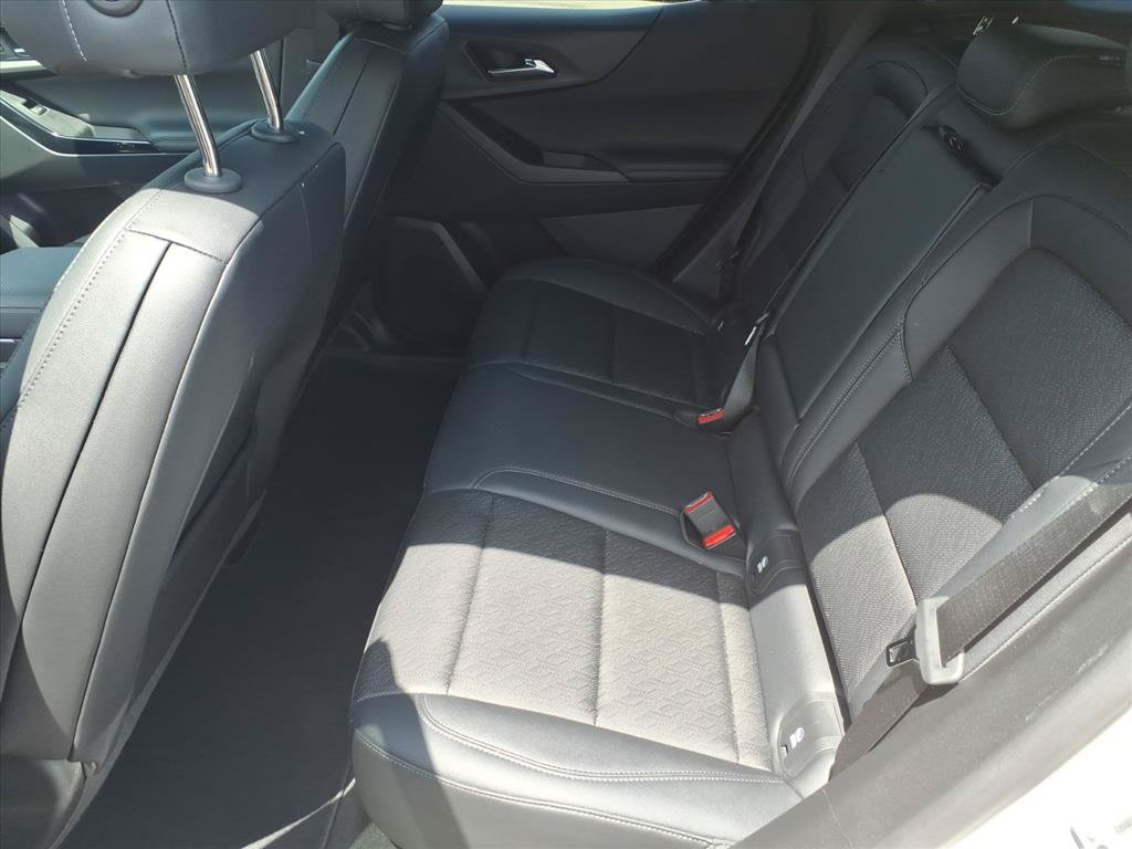 Used 2026 Chevrolet Equinox LT w/ Convenience Package II AWD/4WD image 13