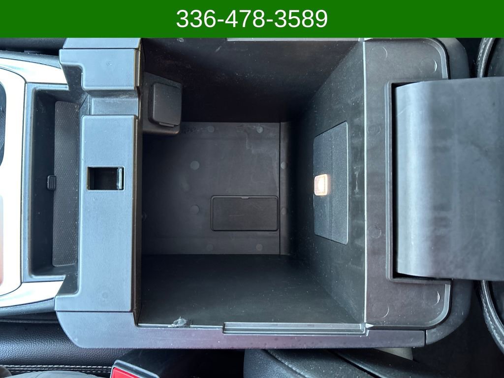 Used 2020 Ford Explorer XLT w/ Equipment Group 202A image 26