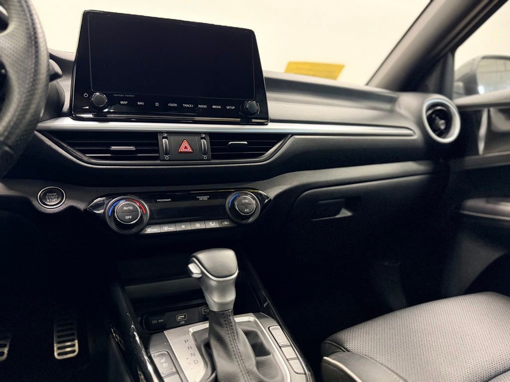 Used 2023 Kia Forte GT-Line w/ GT-Line Premium Package FWD image 15