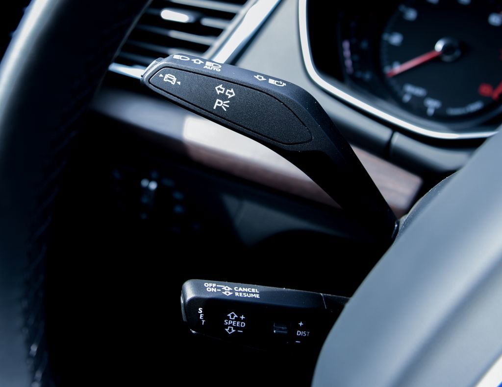 Used 2023 Audi Q5 2.0T Premium w/ Convenience Package image 28