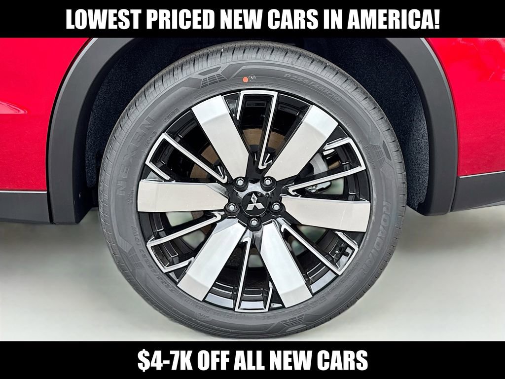 New 2025 Mitsubishi Outlander SE image 38