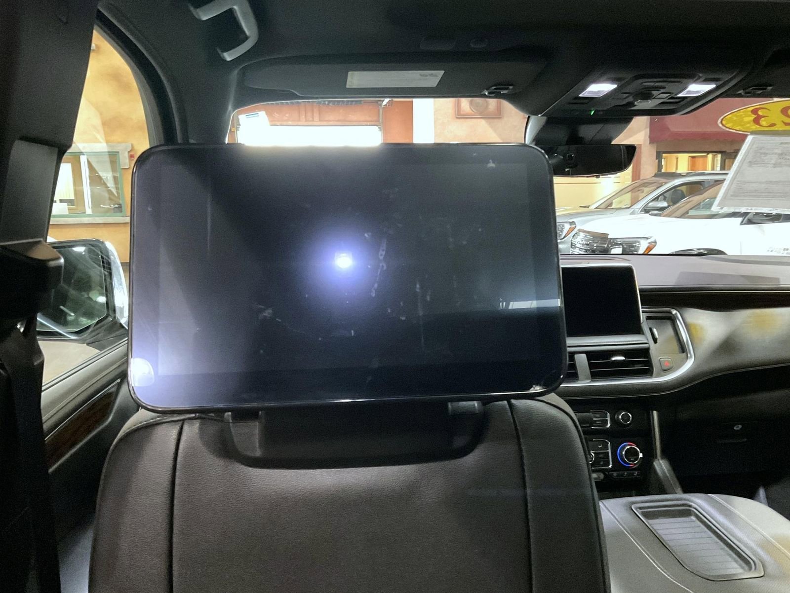 Certified 2023 Chevrolet Tahoe Premier w/ Advanced Technology Package image 21