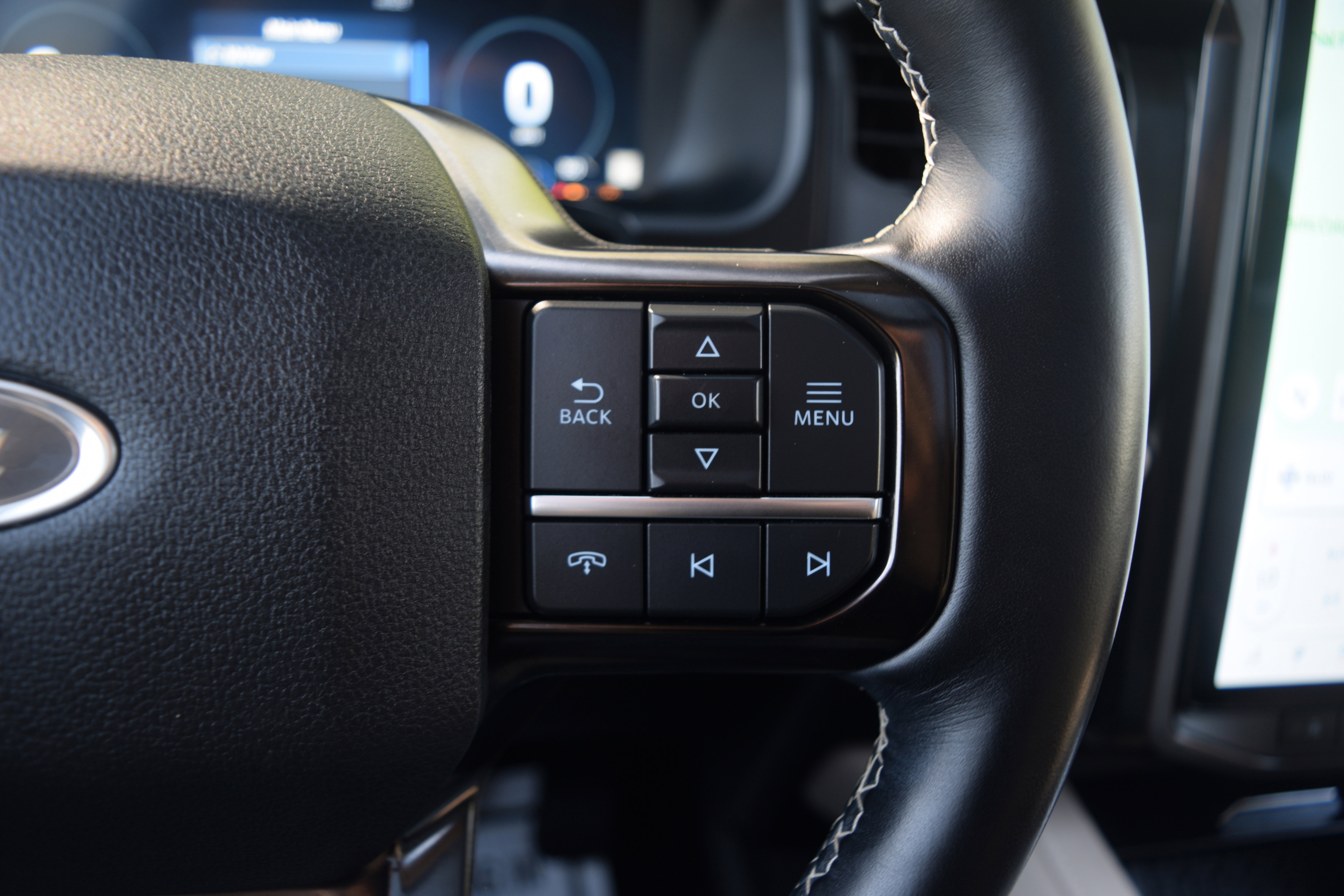 Used 2023 Ford Expedition Platinum image 5