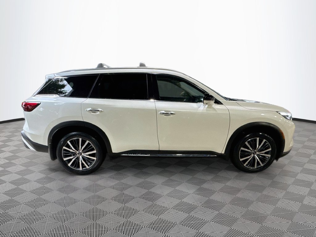 Certified 2023 INFINITI QX60 Sensory w/ Cargo Package AWD/4WD image 5
