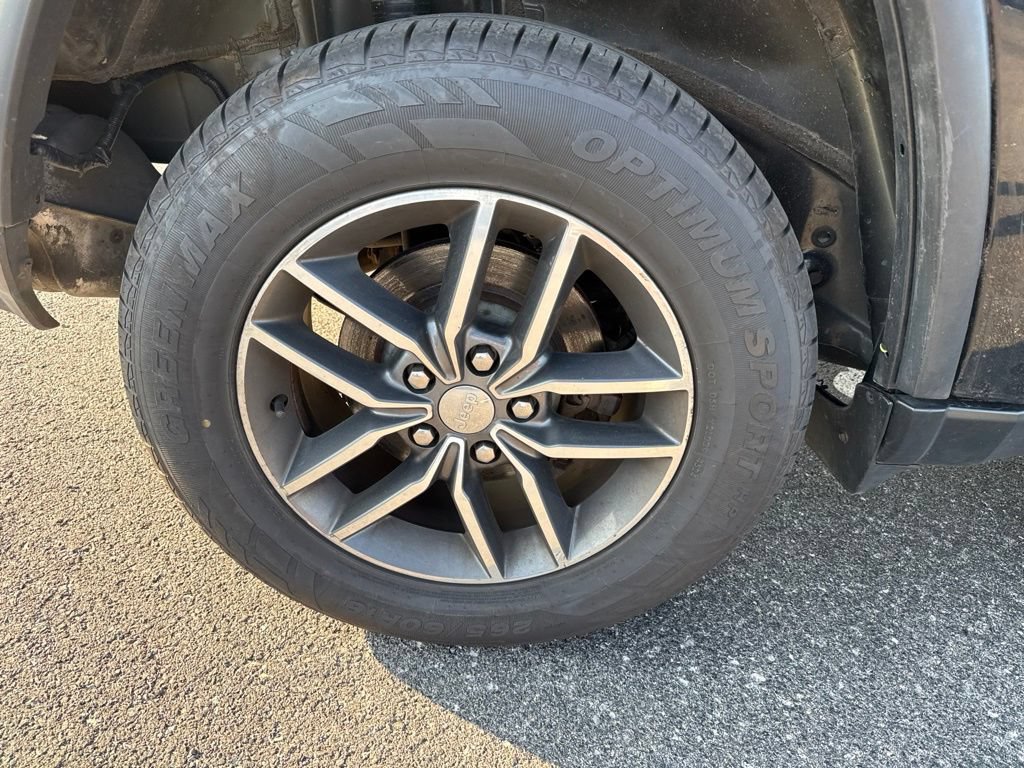 Used 2018 Jeep Grand Cherokee Limited AWD/4WD image 7